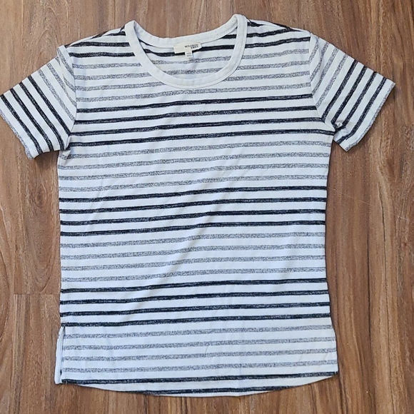 Wilfred free T-shirt - Picture 1 of 2